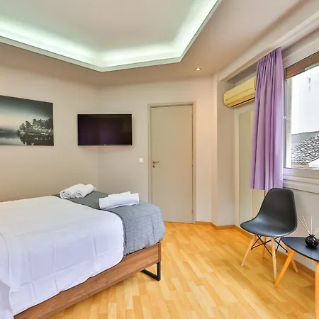 1 Bd Athens Nikiou Cosy Apartment By Live&Travel Esterno foto