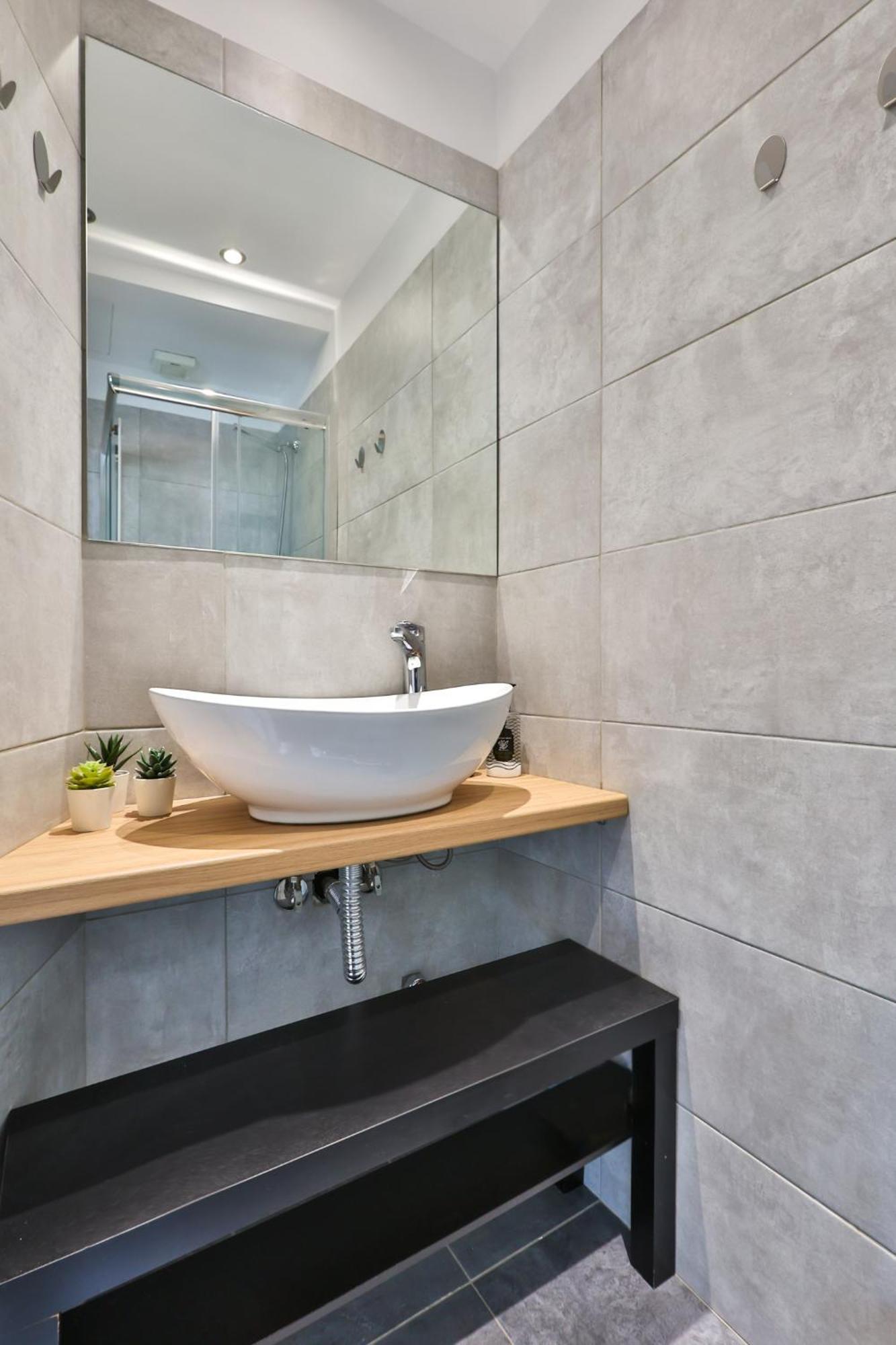 1 Bd Nikiou Cosy By Live&travel * Athen