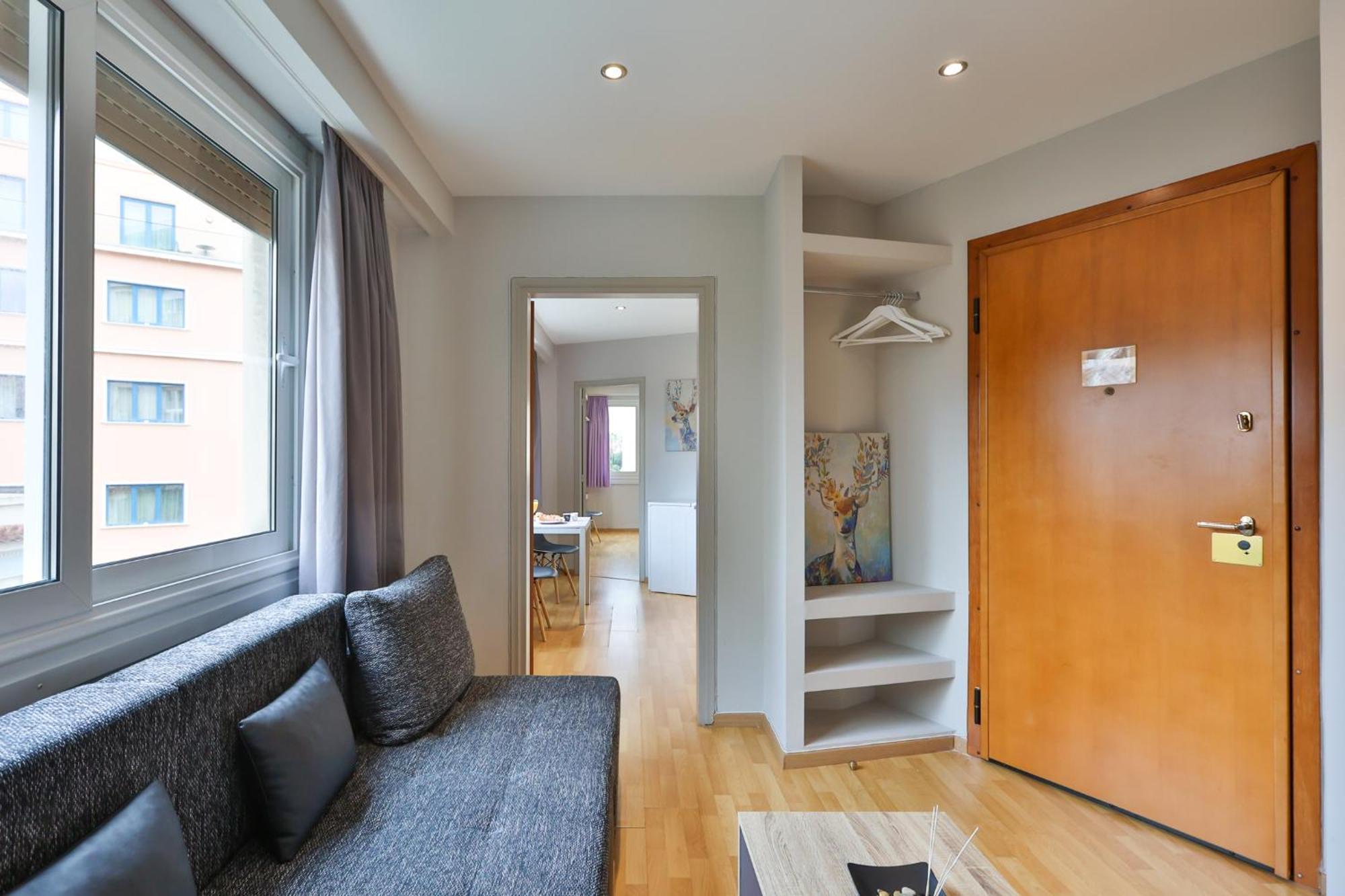 1 Bd Nikiou Cosy By Live&travel Athens